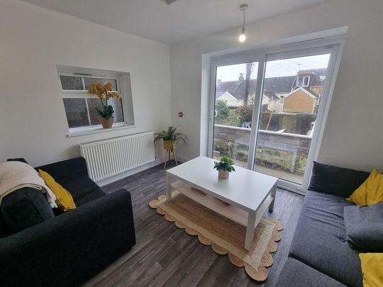 1 bedroom in a house share to rent - Photo 1