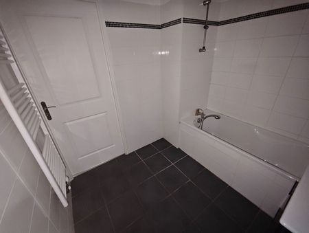 Location Appartement 3 pièces 56m² PERENCHIES 59840 - Photo 5