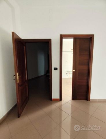 Appartamento a Mola di Bari, via Fiume - Photo 4