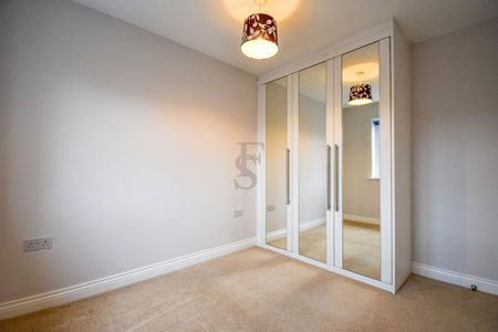3 bedroom semi-detached house to rent - Photo 3