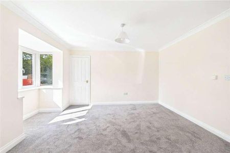 Mitchell Close, Pamber Heath, Tadley, Hampshire, RG26 - Photo 2