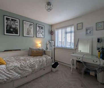 Campernell Close, Brightlingsea, Colchester, CO7 - Photo 4