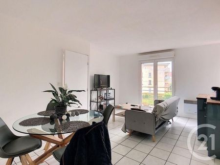 Appartement à louer - Photo 2