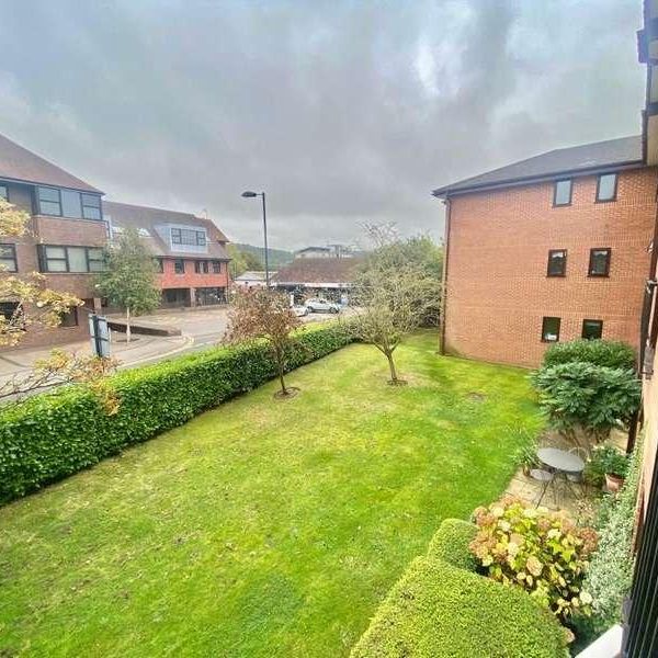 Henley-on-thames, Oxfordshire, RG9 - Photo 1