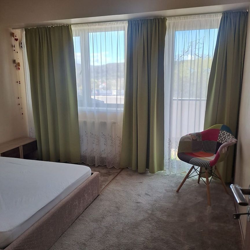 Apartament 4 camere, terasă, mobilat, Râmnicu Vâlcea - Fotografie 1