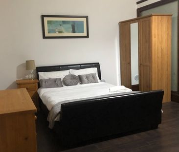 Studio Flat, Paisley Road West, G51 - Photo 3