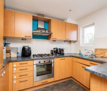 2 bedroom apartment to rent - Photo 6