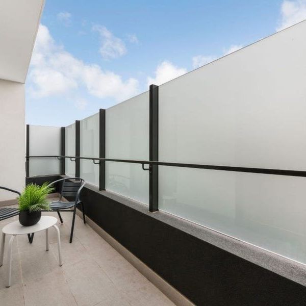 Modern Apartment in Heart of Bentleigh - Photo 1