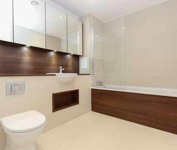 Pell Street, Surrey Quays, London, Greater London, SE8 - Photo 5