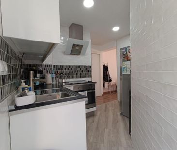 Piso de alquiler en Calle del Pintor José Gatner, Carranque - Haza ... - Photo 5