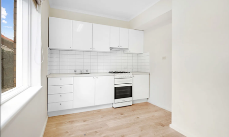 5 / 26 Byrne Avenue, Elwood - Photo 5