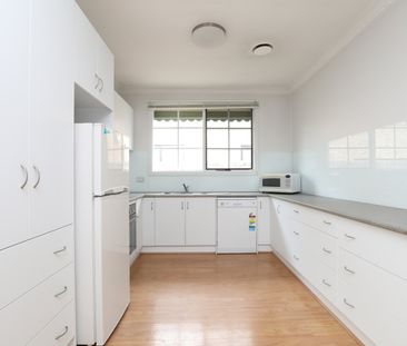 1/7 Kernan Street, Strathmore VIC 3041 - Photo 3