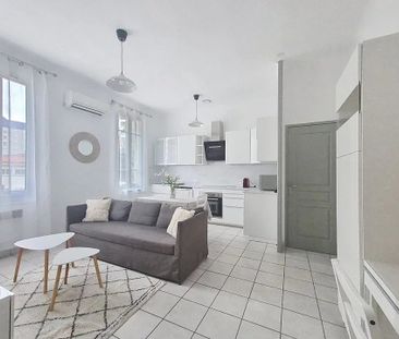 Location Appartement 2 pièces 38m² MARSEILLE 4ème - Photo 1