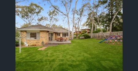 Conveniently Located! - Photo 5