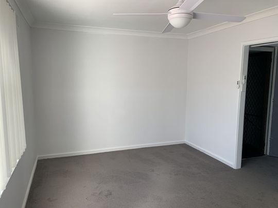 Fully Renovated One Bedroom Unit With Parking - Photo 1