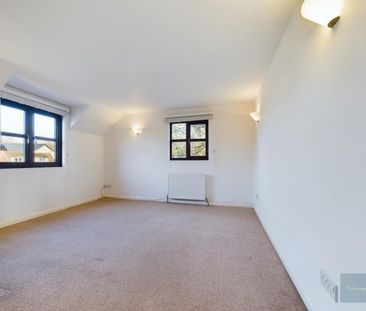 St Katherines Quay, Bradford on Avon, Wiltshire, BA15, Bradford-On-... - Photo 2