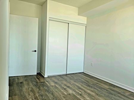 For Lease - 4878 Powers Common Unit# C1006, Burlington, Ontario - Photo 2