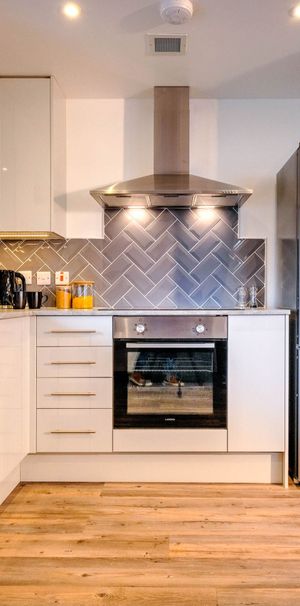 Flat 5, Heaton Grange Room 3 - Photo 2