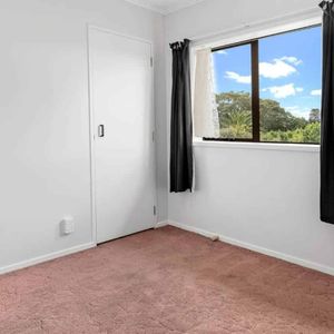 Great location with new kitchen - Photo 2