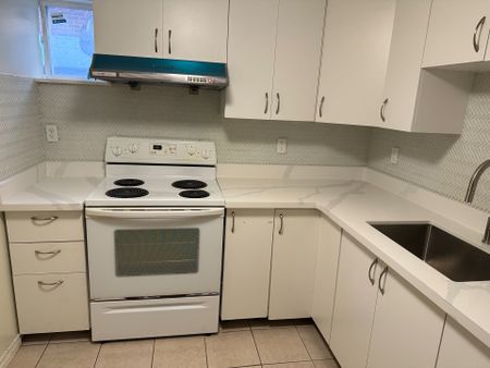 For Lease - 50 Guild Hall Drive Unit# Basement, Toronto, Ontario - Photo 2