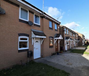 2 bedroom terraced house to rent - Photo 4