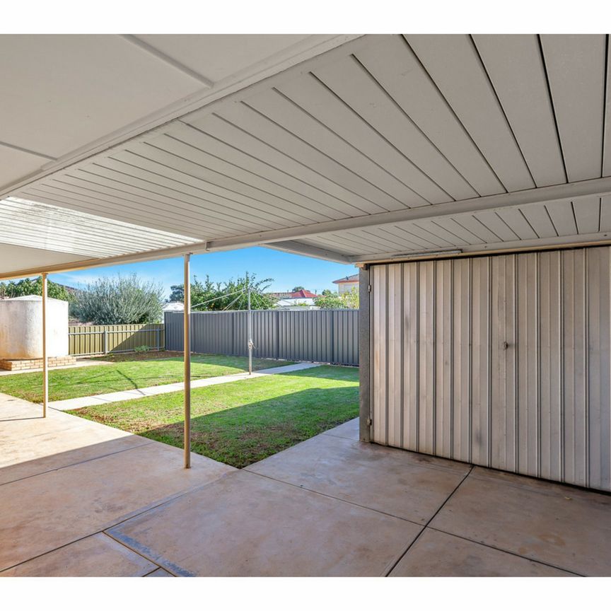 57 Cresdee Road, CAMPBELLTOWN - Photo 1