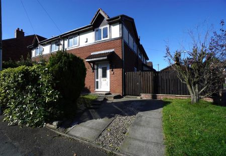 2 bedroom semi-detached house to rent - Photo 4