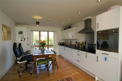 Ferndale House, Ferndale Rise, Cambridge, CB5 8ET - Photo 2