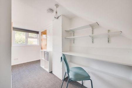 6 bedroom house to rent - Photo 4