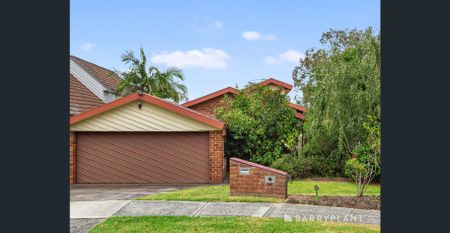 Modern Family Living in a Peaceful Wantirna South Court - Photo 2