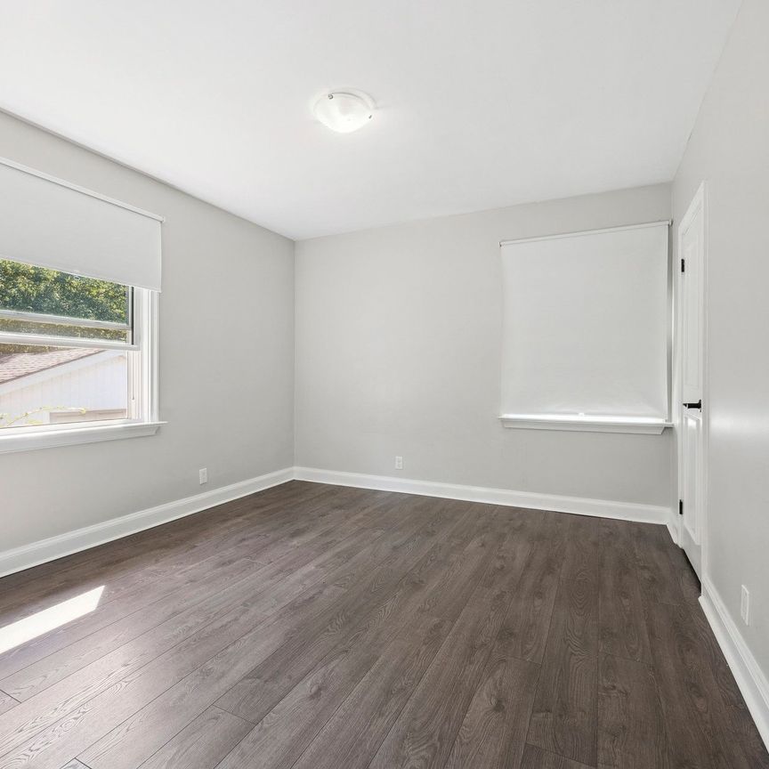 For Lease - 207 Maplehurst Avenue, Toronto, Ontario - Photo 1