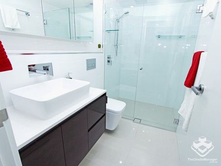 Beautiful 2 bed 2.5 bath in Toowong - Photo 5