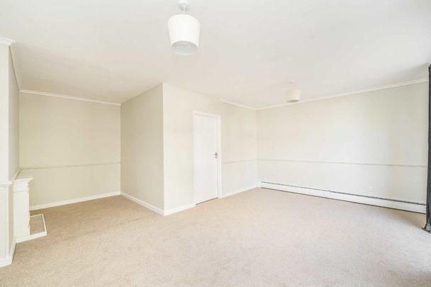 Hawtrey Road, St John's Wood, NW3 - Photo 1