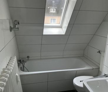 Wohnen unterm Dach - geeignet für Singels und Paare - Photo 2