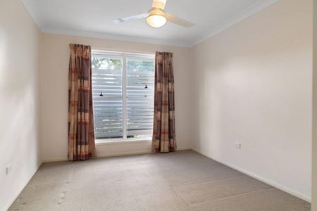 Modern two-bedroom villa - Photo 4