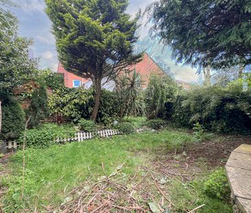 8a, Chichester Avenue, Belfast, BT15 5EH - Photo 6
