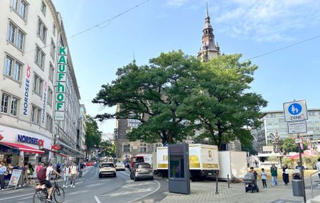 WUPPERTAL-ZENTRUM: HELLE & GROßZÜGIGE 3-ZIMMERWOHNUNG IN ELBERFELD-MITTE +AUFZUG +KÜCHE +NEUES BAD - Photo 2