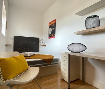 2 Bed Flat, New Walk, LE1 - Photo 1