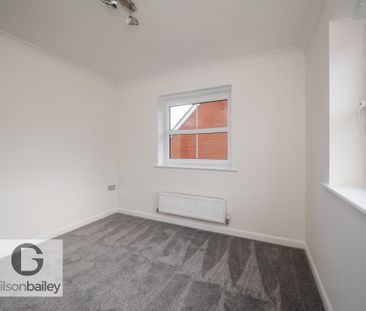 Windsor Park Gardens, Norwich, Norfolk - Photo 4