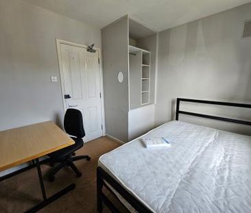 Bradshaws, Hatfield, AL10 - Photo 4