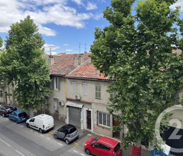 Location Appartement 1 pièce 23m² LA VALENTINE 11ème - Photo 4