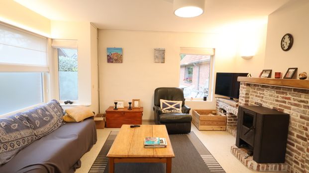 Vrijstaande woning met mooie rustige ligging nabij centrum Beveren - Photo 1