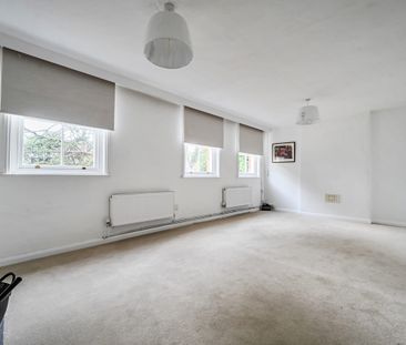 Myrtle Cottage Thursley Road Elstead, Godalming - 4 bedrooms Proper... - Photo 3