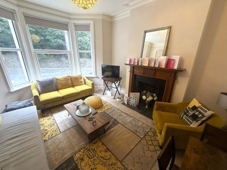 3 bedroom maisonette to rent - Photo 5