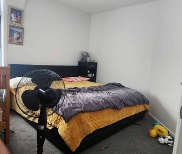 Prime Location - Photo 2