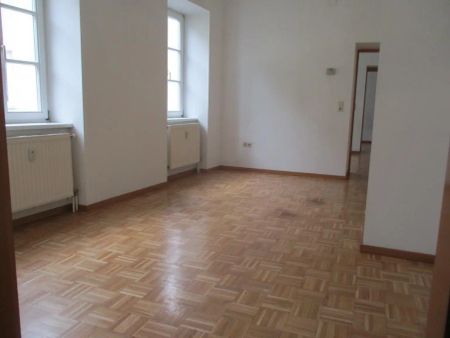 NEU - Ruhige 2-Zimmer-Altbauwohnung mit Küchenblock im Zentrum von Krieglach zu mieten ! - Photo 2