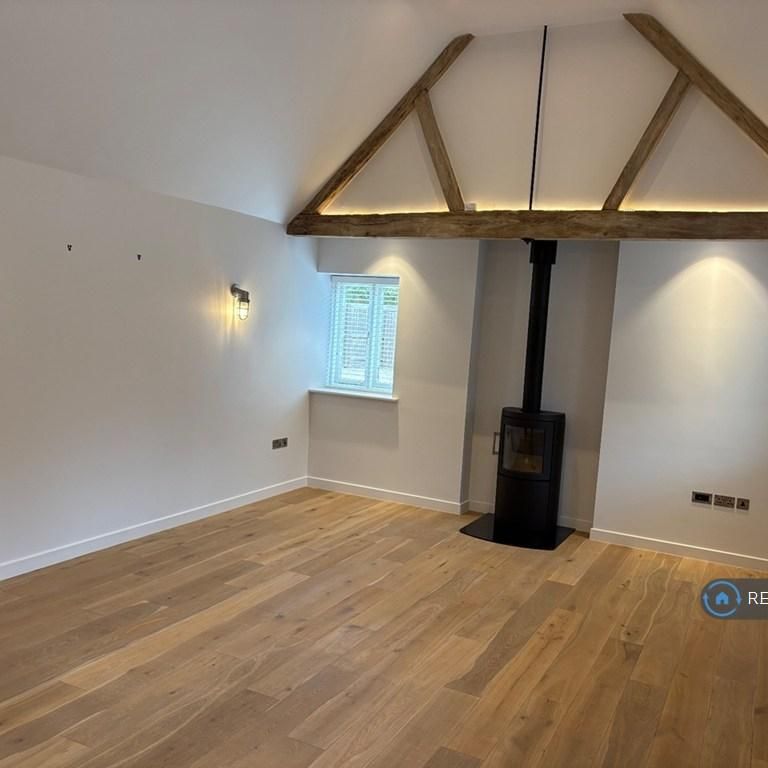 3 bedroom bungalow to rent - Photo 1