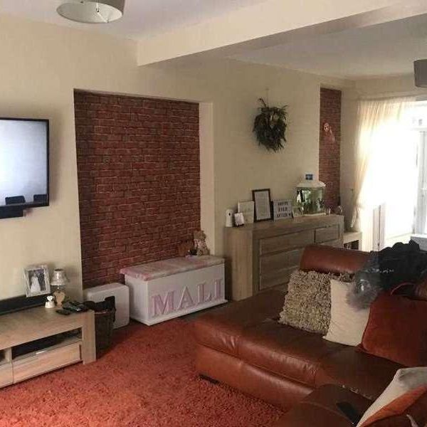 Herbert Street, Treherbert, CF42 - Photo 1