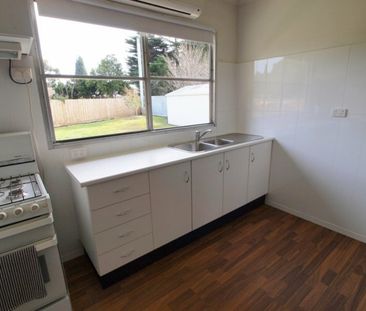 Three bedroom home - Photo 4