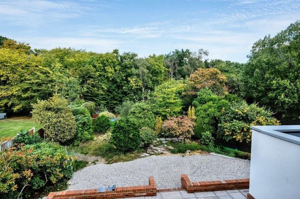 4 bedroom detached house to rent - Photo 1
